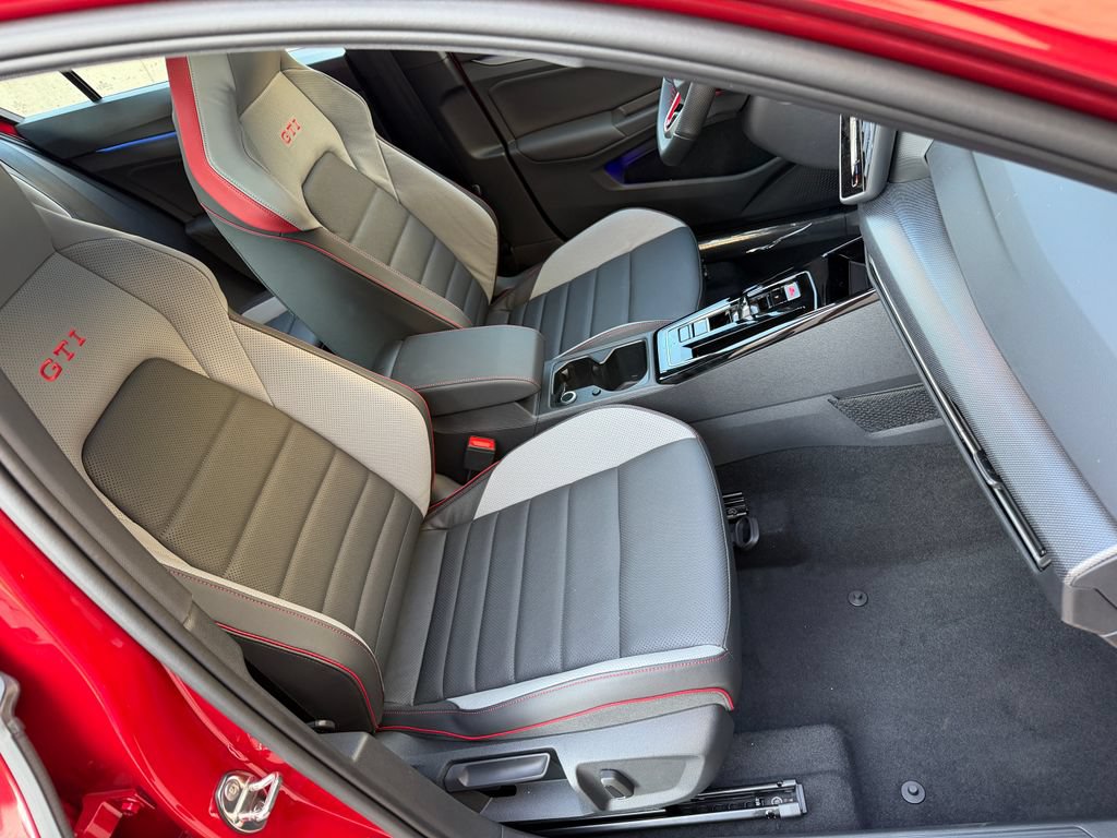 New 2026 Volkswagen GTI SE FWD image 22