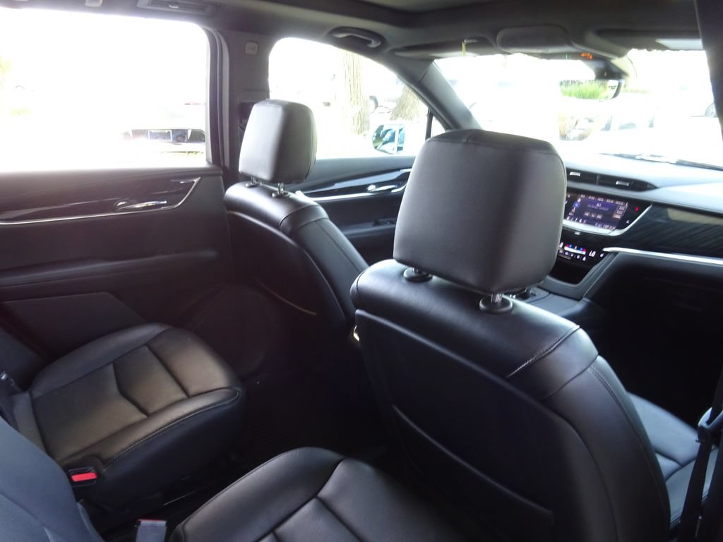 Certified 2020 Cadillac XT6 Premium Luxury AWD/4WD image 22