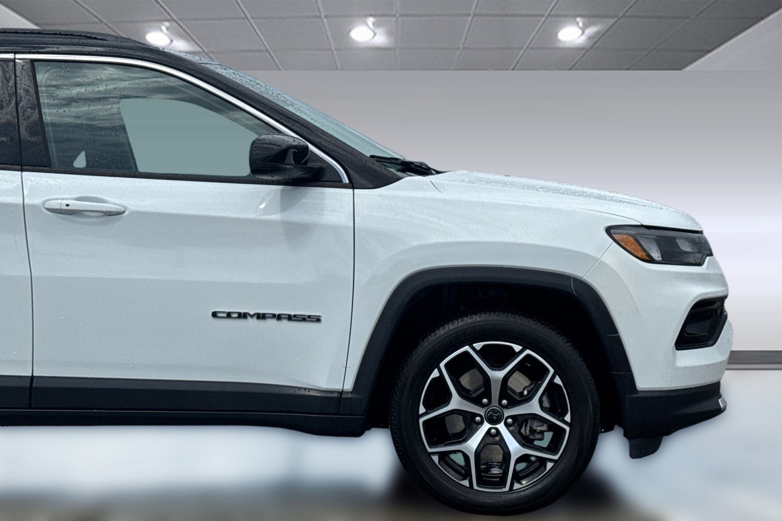 Used 2025 Jeep Compass Limited AWD/4WD image 14