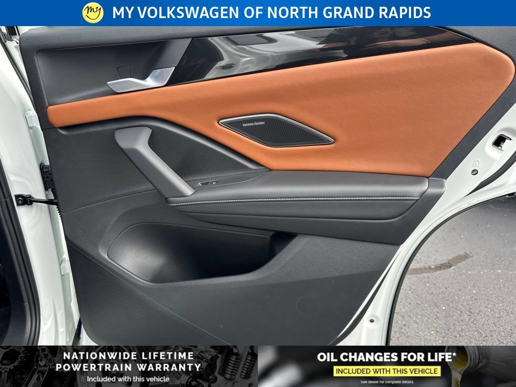 New 2026 Volkswagen Tiguan SEL R-Line AWD/4WD image 23