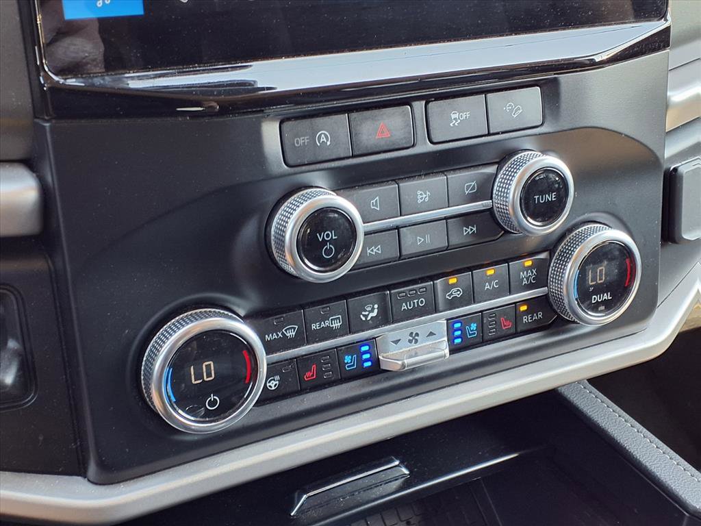 Used 2024 Ford Expedition XLT AWD/4WD image 8