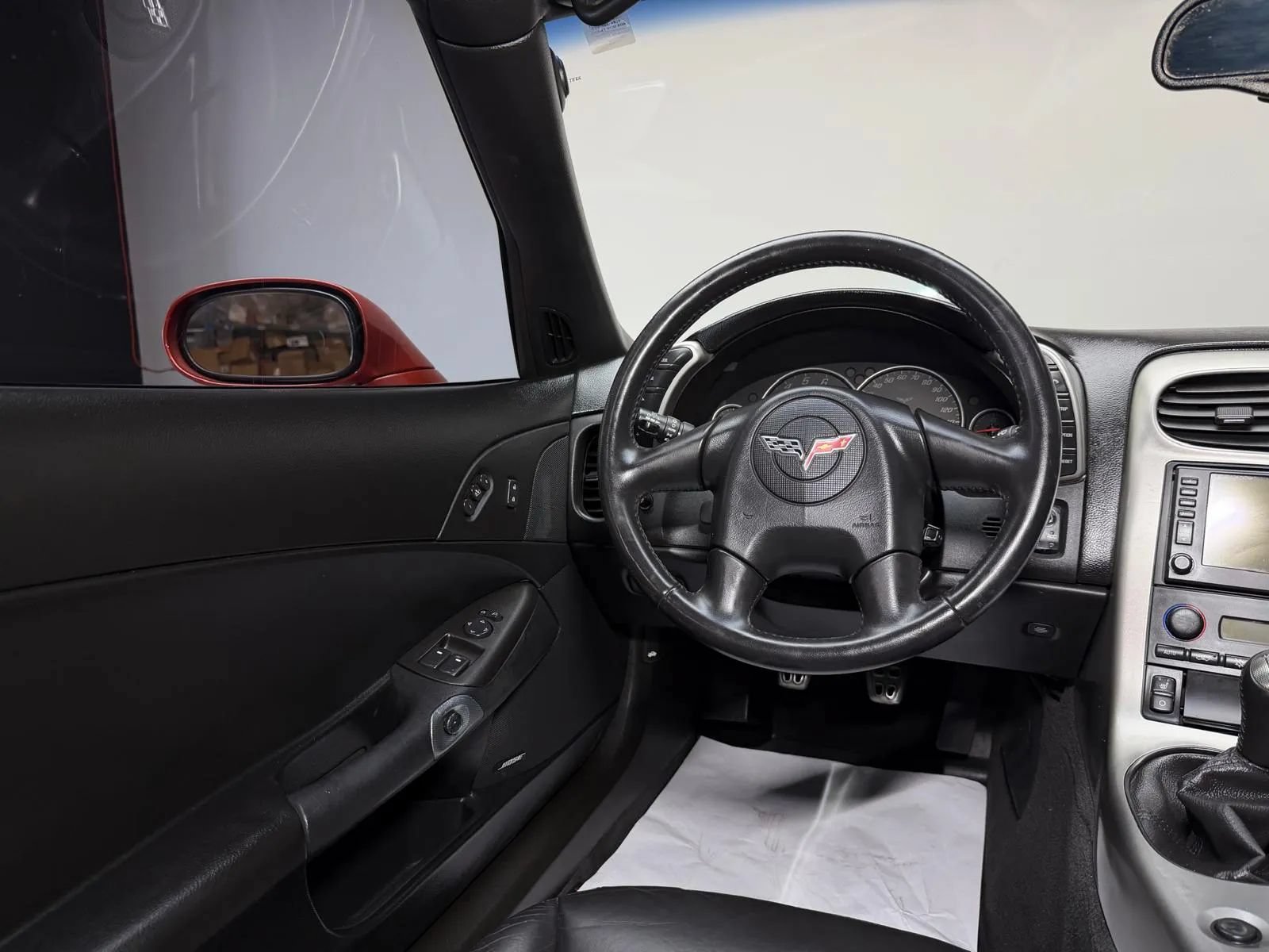 Used 2005 Chevrolet Corvette Coupe w/ Preferred Equipment Group RWD image 16
