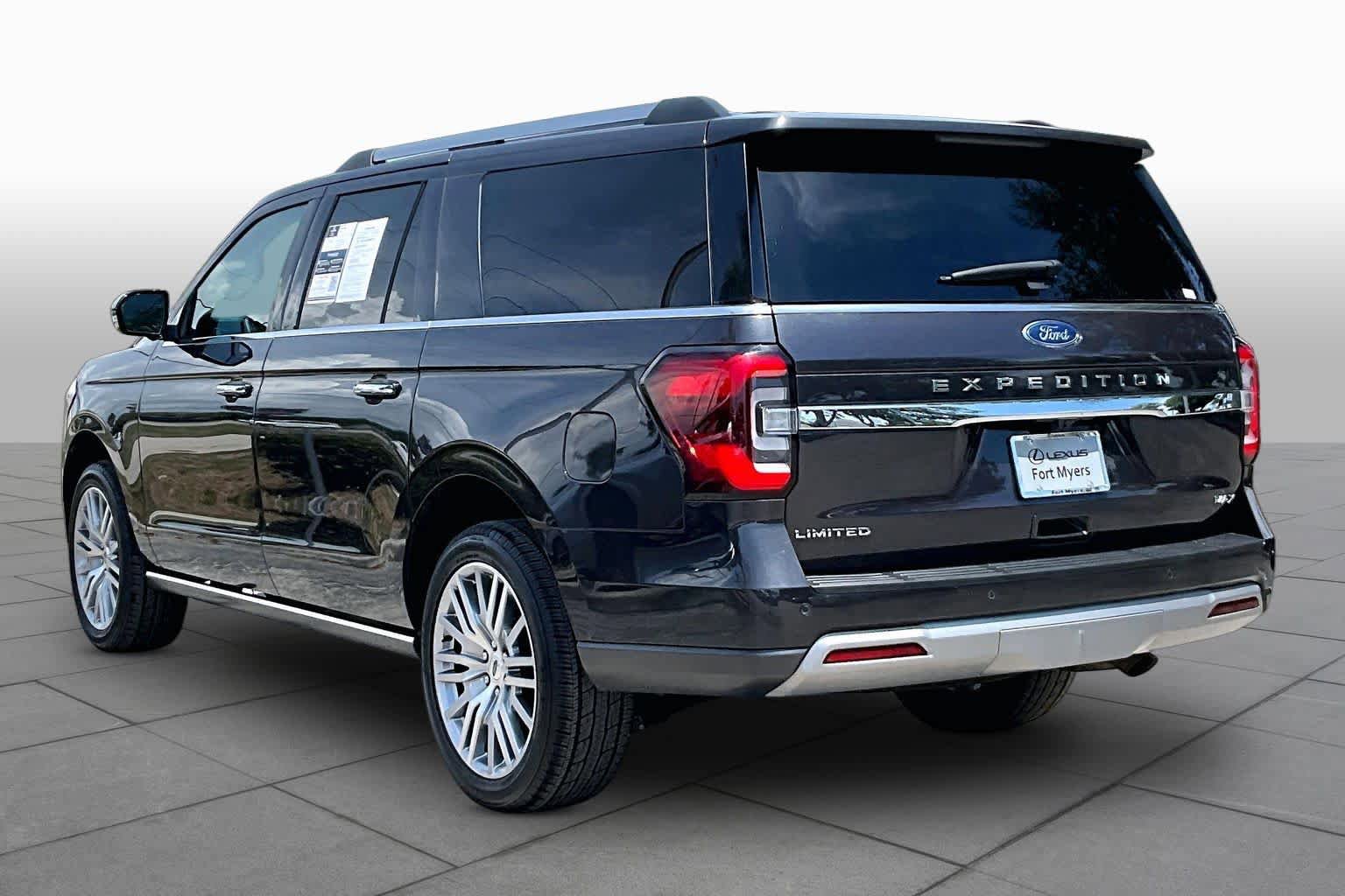Used 2024 Ford Expedition Max Limited AWD/4WD image 12
