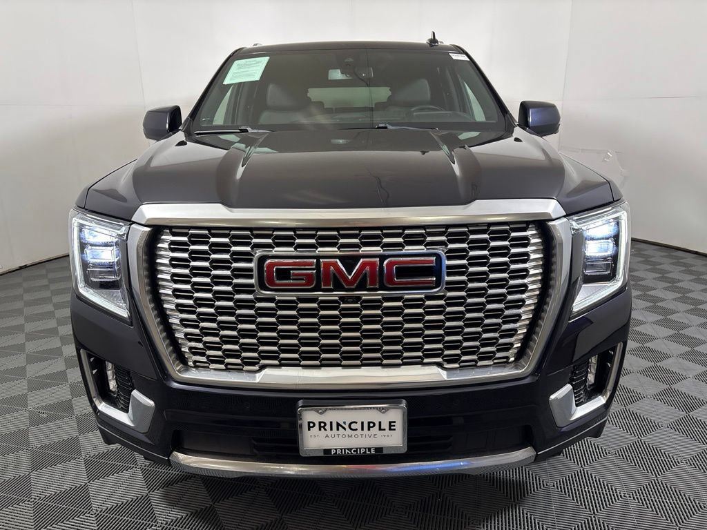 Used 2022 GMC Yukon Denali AWD/4WD image 3