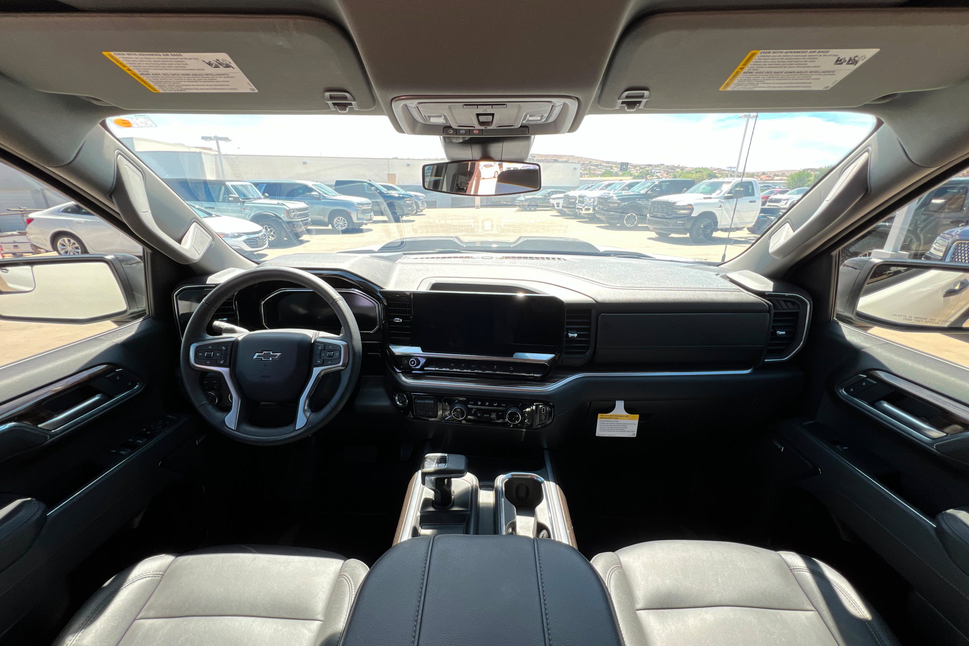 Used 2026 Chevrolet Silverado 1500 LT Trail Boss w/ Convenience Package II image 10