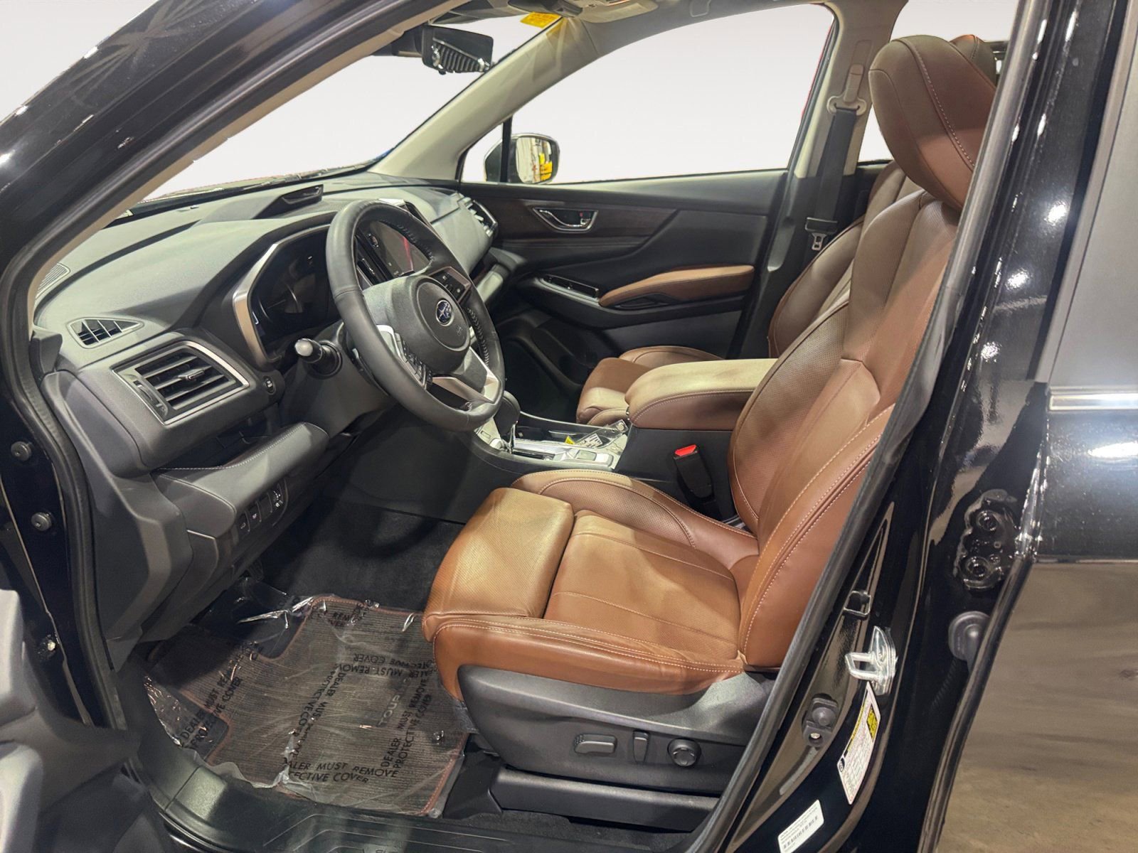 Used 2023 Subaru Ascent Touring AWD/4WD image 11