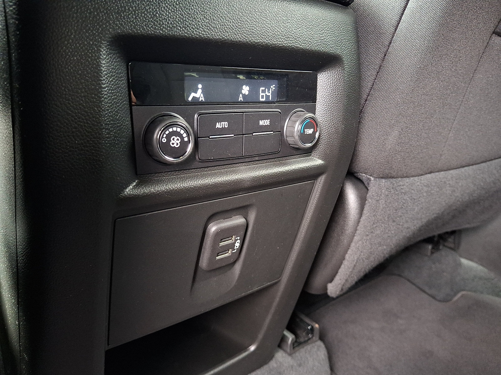 Certified 2023 Chevrolet Traverse LT FWD image 12