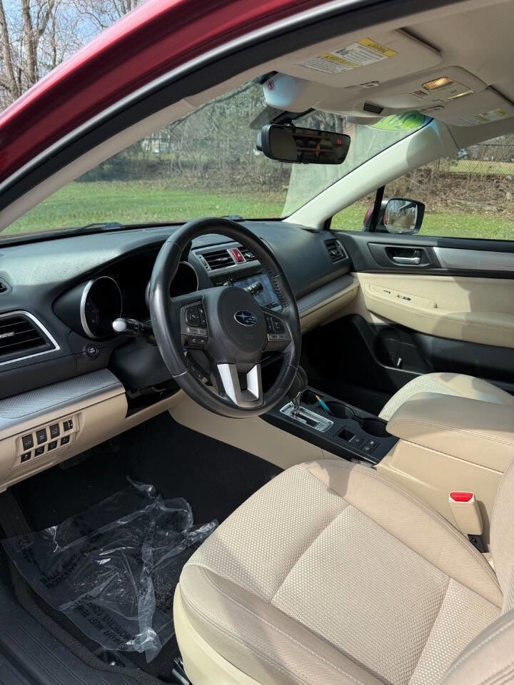 Used 2017 Subaru Outback 2.5i Premium image 7