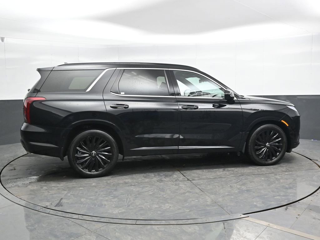 Used 2024 Hyundai Palisade Calligraphy image 4
