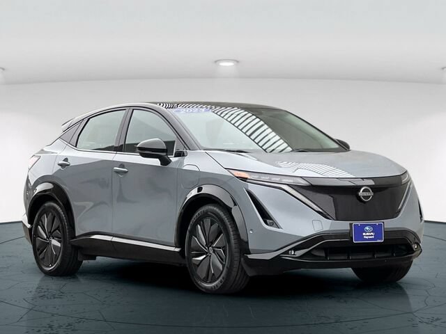 Used 2023 Nissan Ariya AWD/4WD image 8