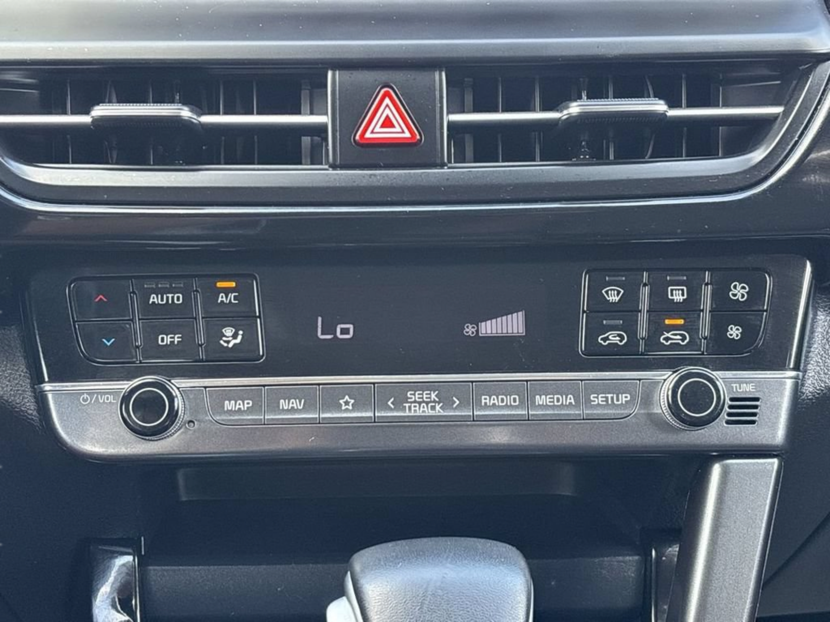 Used 2024 Kia Seltos X-Line AWD/4WD image 26