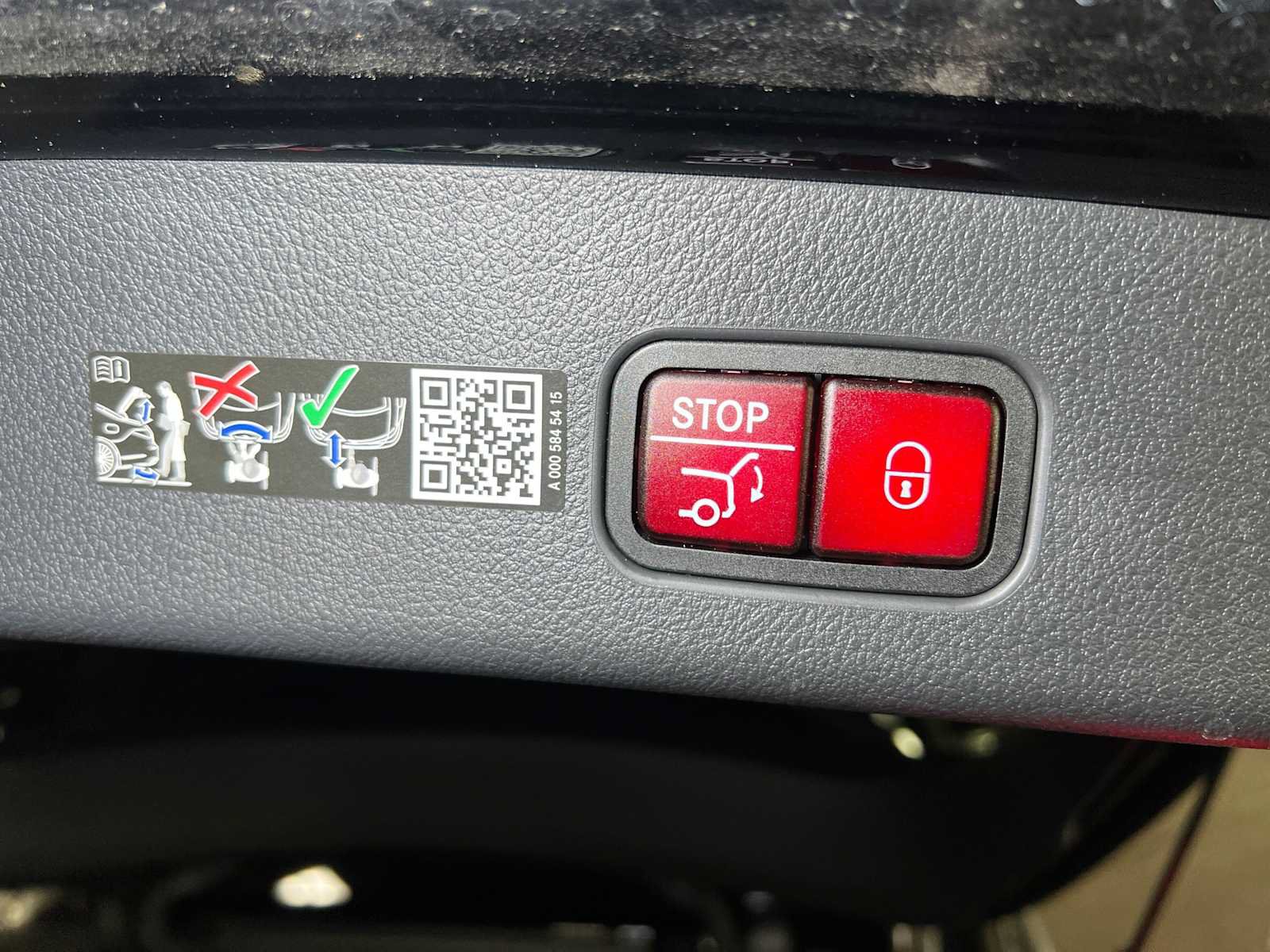 Used 2026 Mercedes-Benz GLC 300 4MATIC image 17