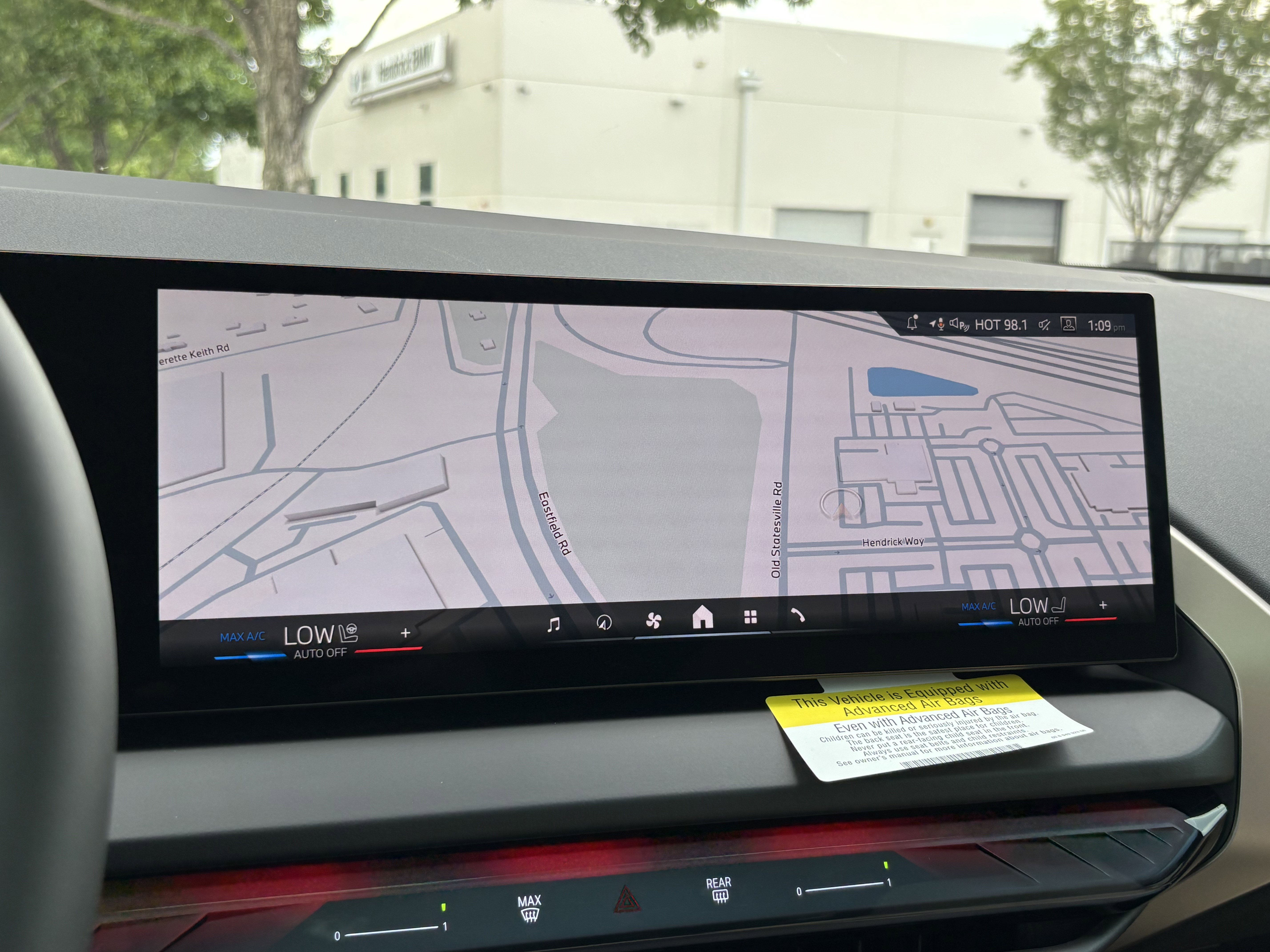 Used 2025 BMW X3 xDrive30i w/ Premium Package image 28