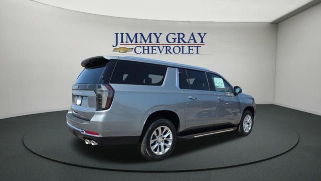 New 2026 Chevrolet Suburban Premier image 5