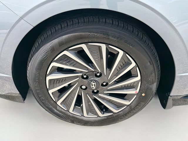 New 2026 Hyundai Sonata SEL FWD image 32