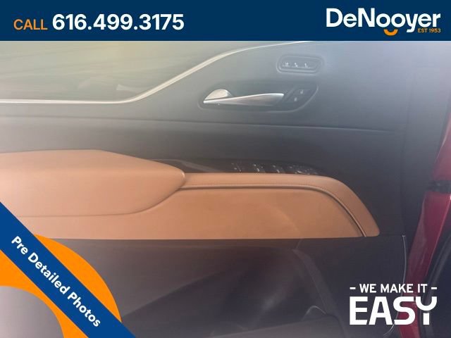 Used 2023 Cadillac Escalade Premium Luxury w/ LPO, Radiant Package AWD/4WD image 10