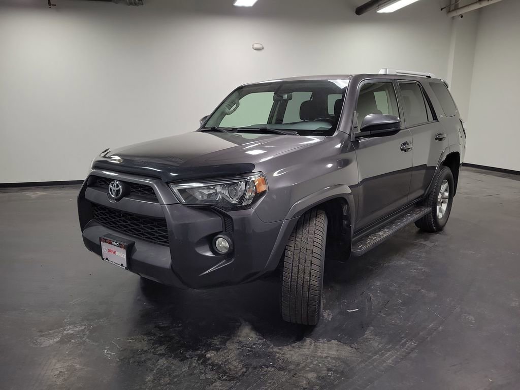 Used 2018 Toyota 4Runner SR5 image 4