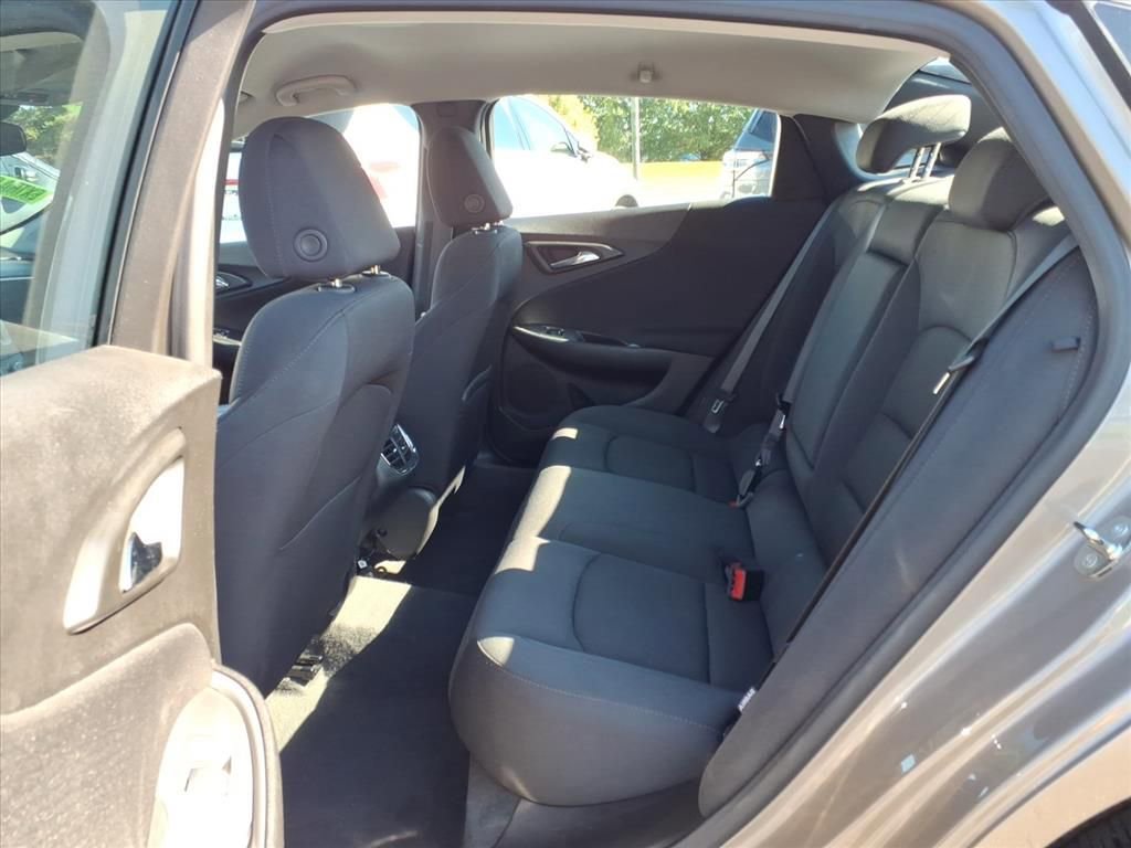 Used 2024 Chevrolet Malibu LT image 5