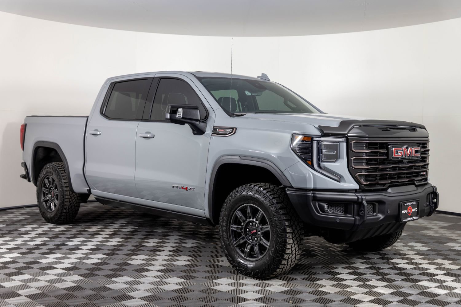 Used 2025 GMC Sierra 1500 AT4X AWD/4WD image 10