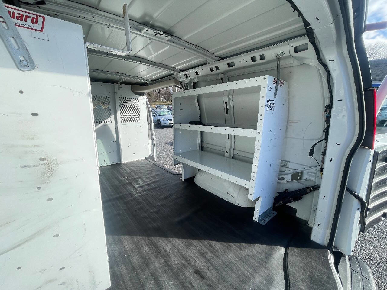 Used 2014 GMC Savana 1500 AWD image 33