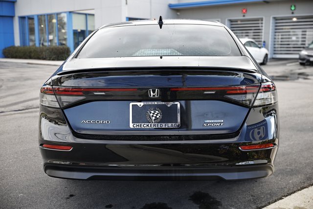 Used 2024 Honda Accord Sport image 11