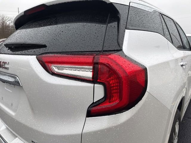 Used 2022 GMC Terrain Denali image 14