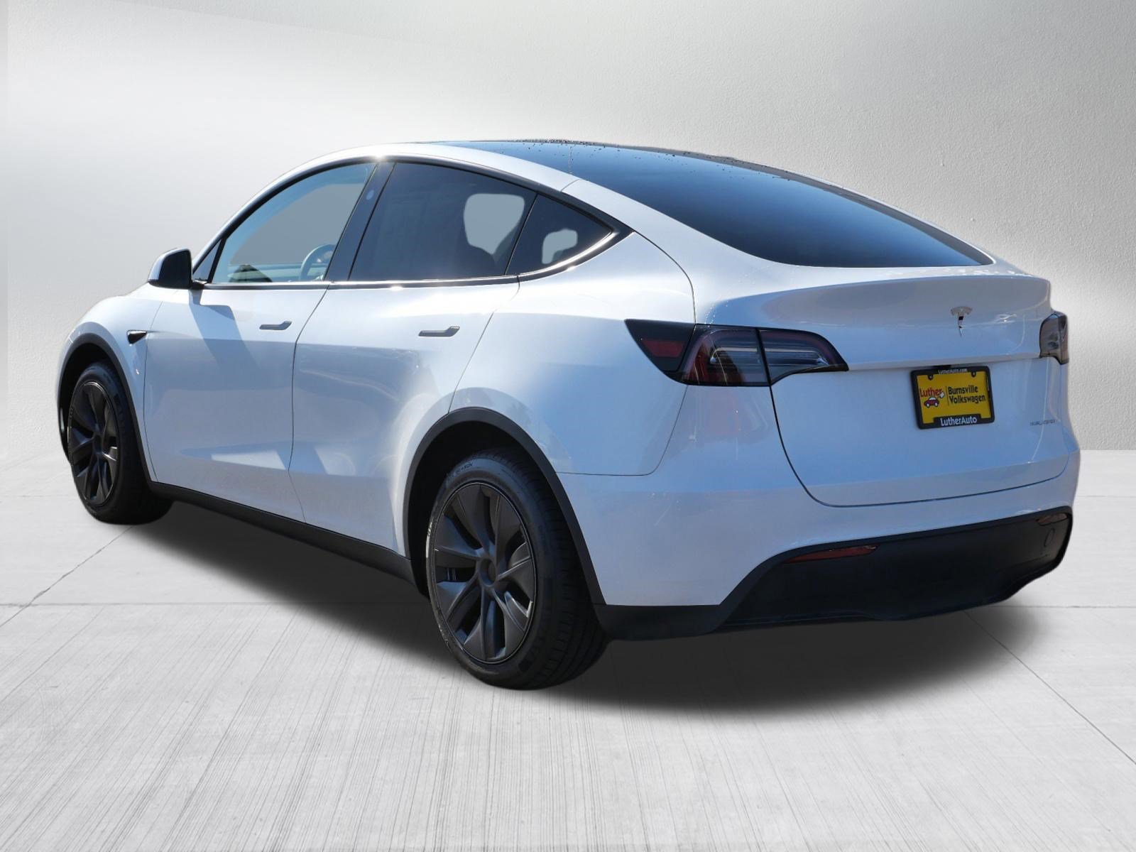 Used 2024 Tesla Model Y Long Range image 5