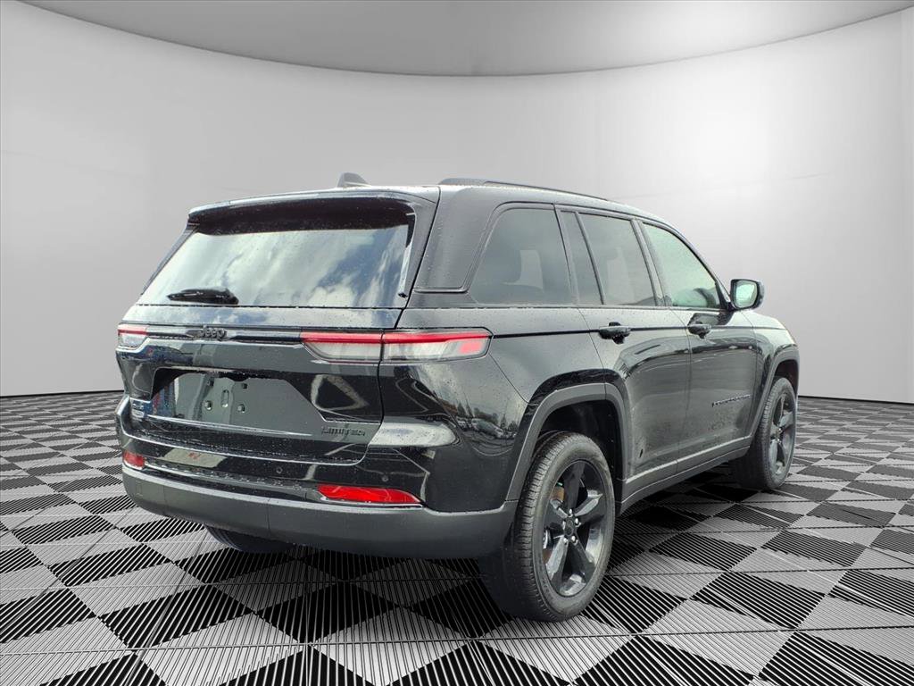 New 2025 Jeep Grand Cherokee Limited image 4