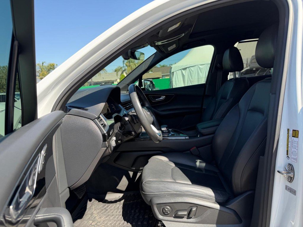 Used 2019 Audi Q7 3.0T Prestige AWD/4WD image 17