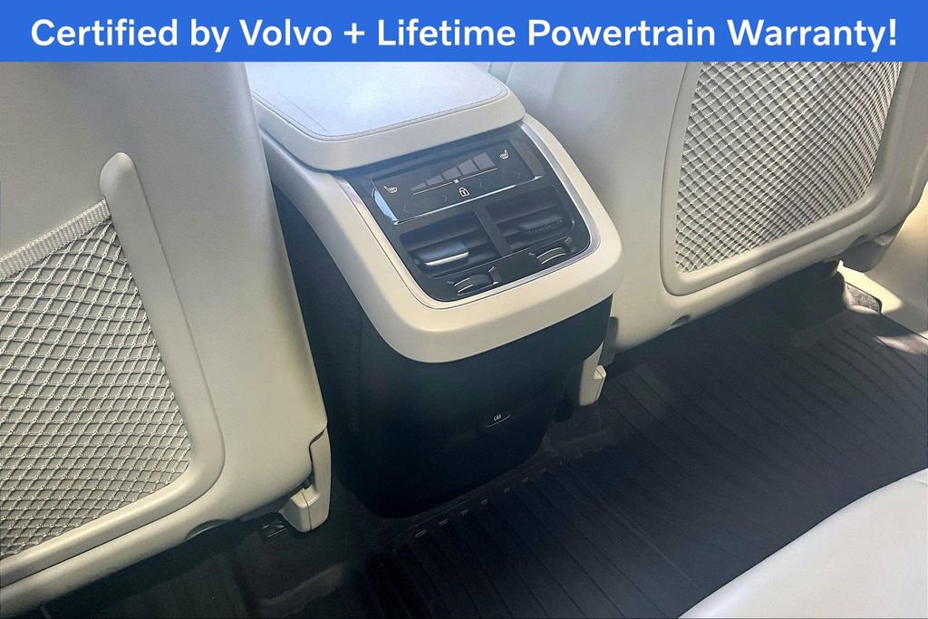 Used 2023 Volvo XC90 B6 Ultimate w/ Protection Package image 31