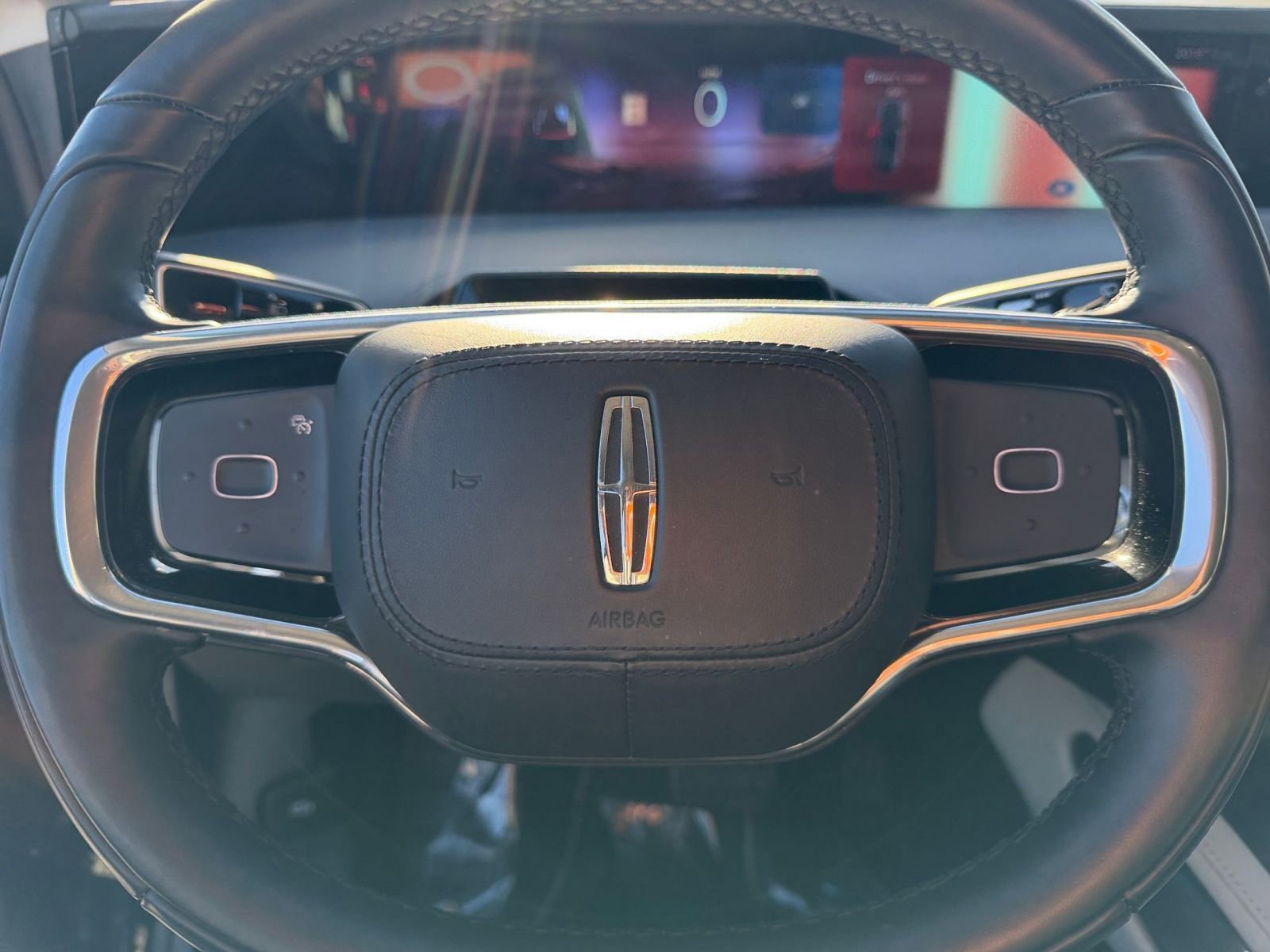 Used 2024 Lincoln Nautilus Reserve image 29