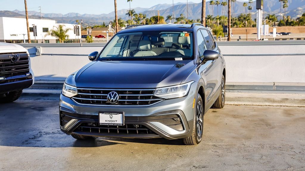 Used 2022 Volkswagen Tiguan S image 4