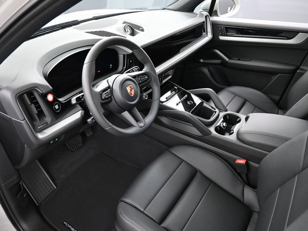 Certified 2026 Porsche Cayenne E-Hybrid AWD/4WD image 4