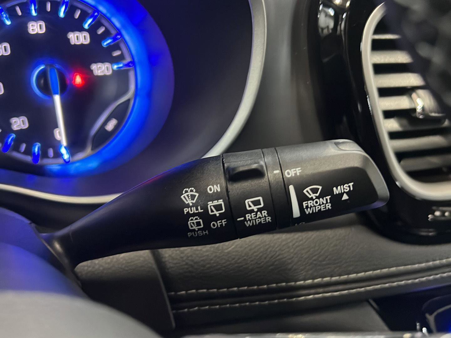 New 2026 Chrysler Pacifica Select image 7