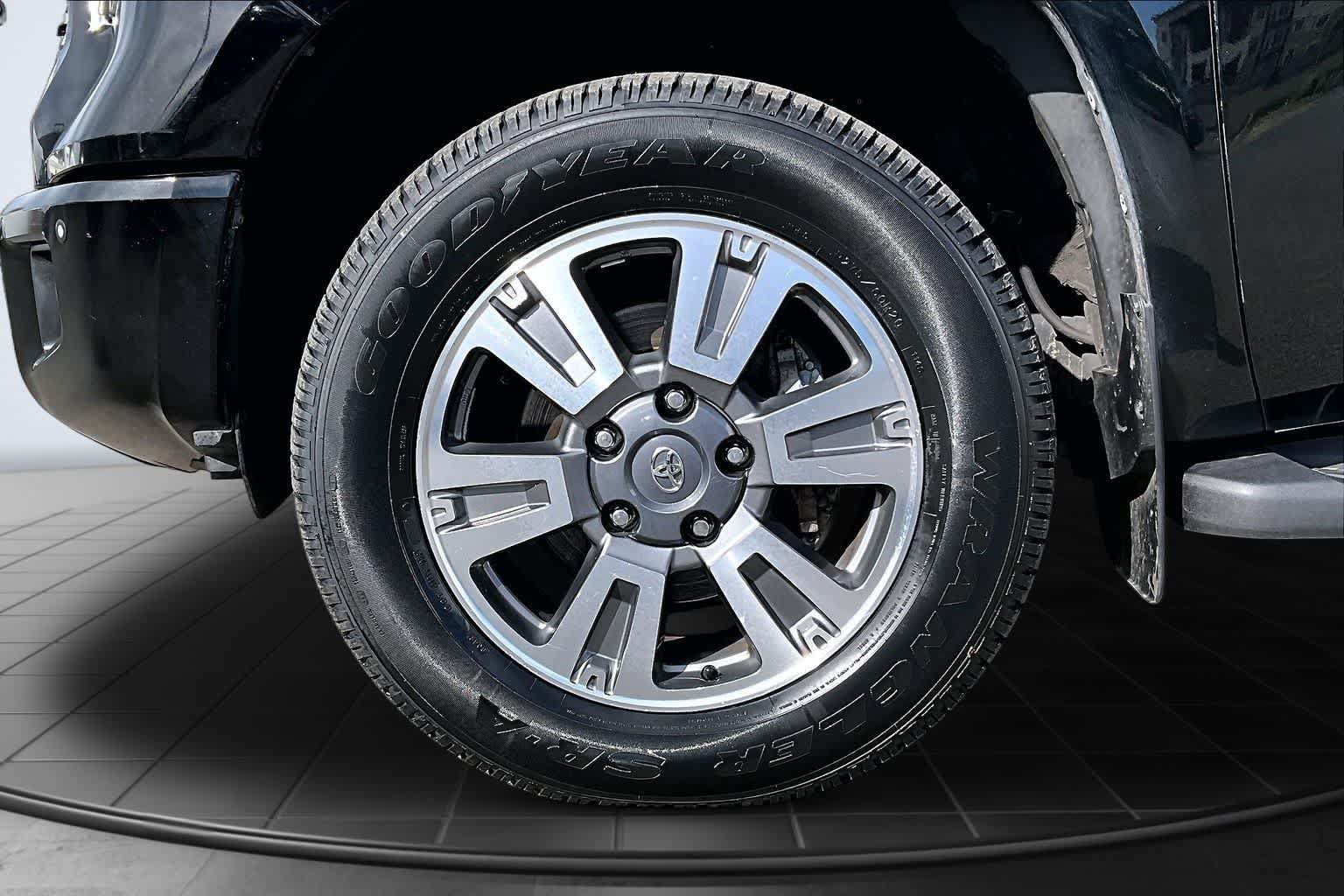 Used 2019 Toyota Tundra Platinum AWD/4WD image 8