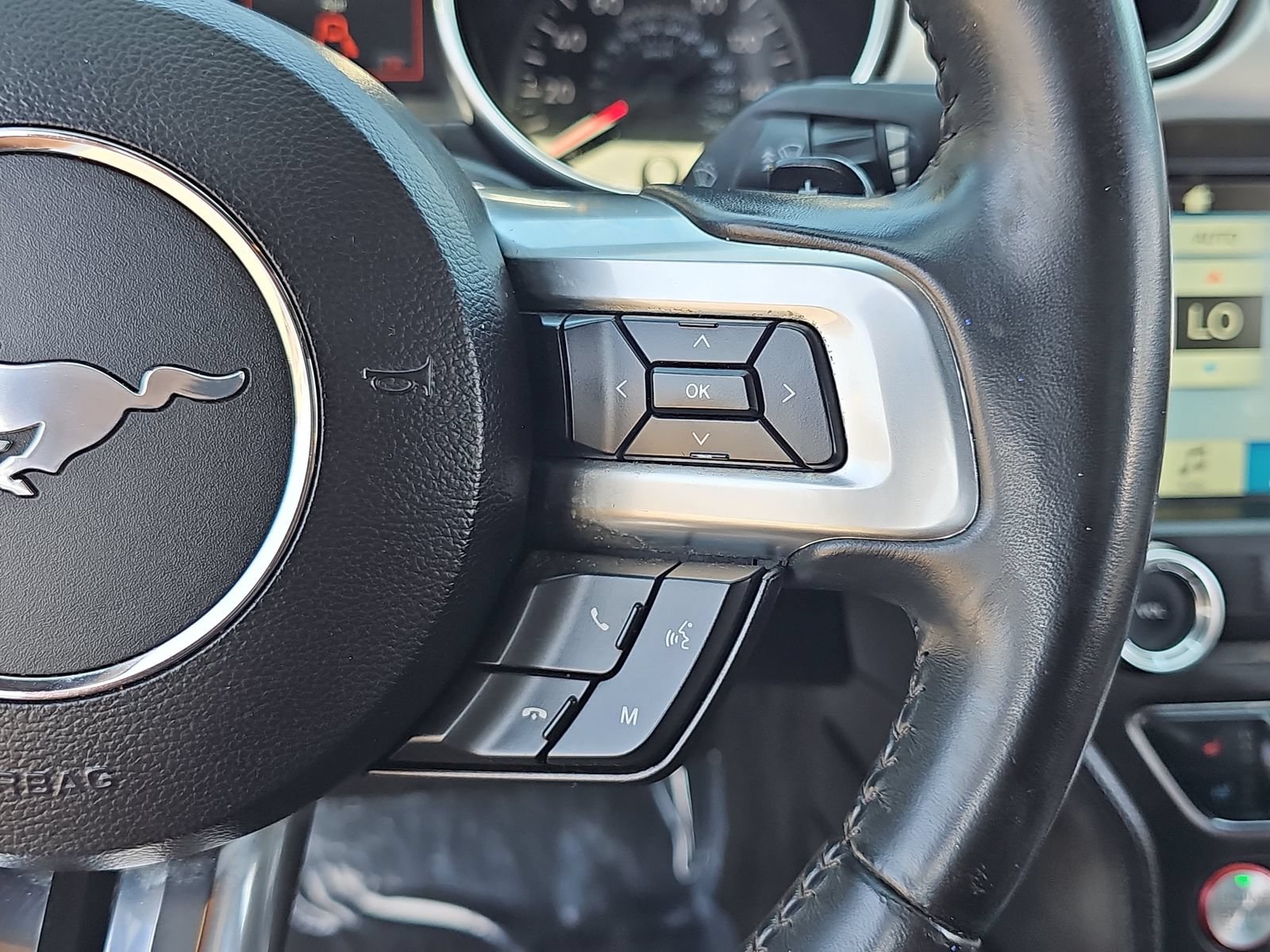 Used 2018 Ford Mustang Premium RWD image 17