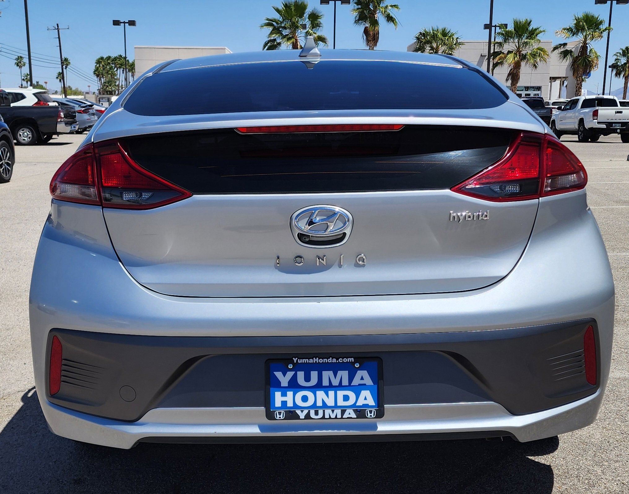 Used 2022 Hyundai Ioniq SE FWD image 6