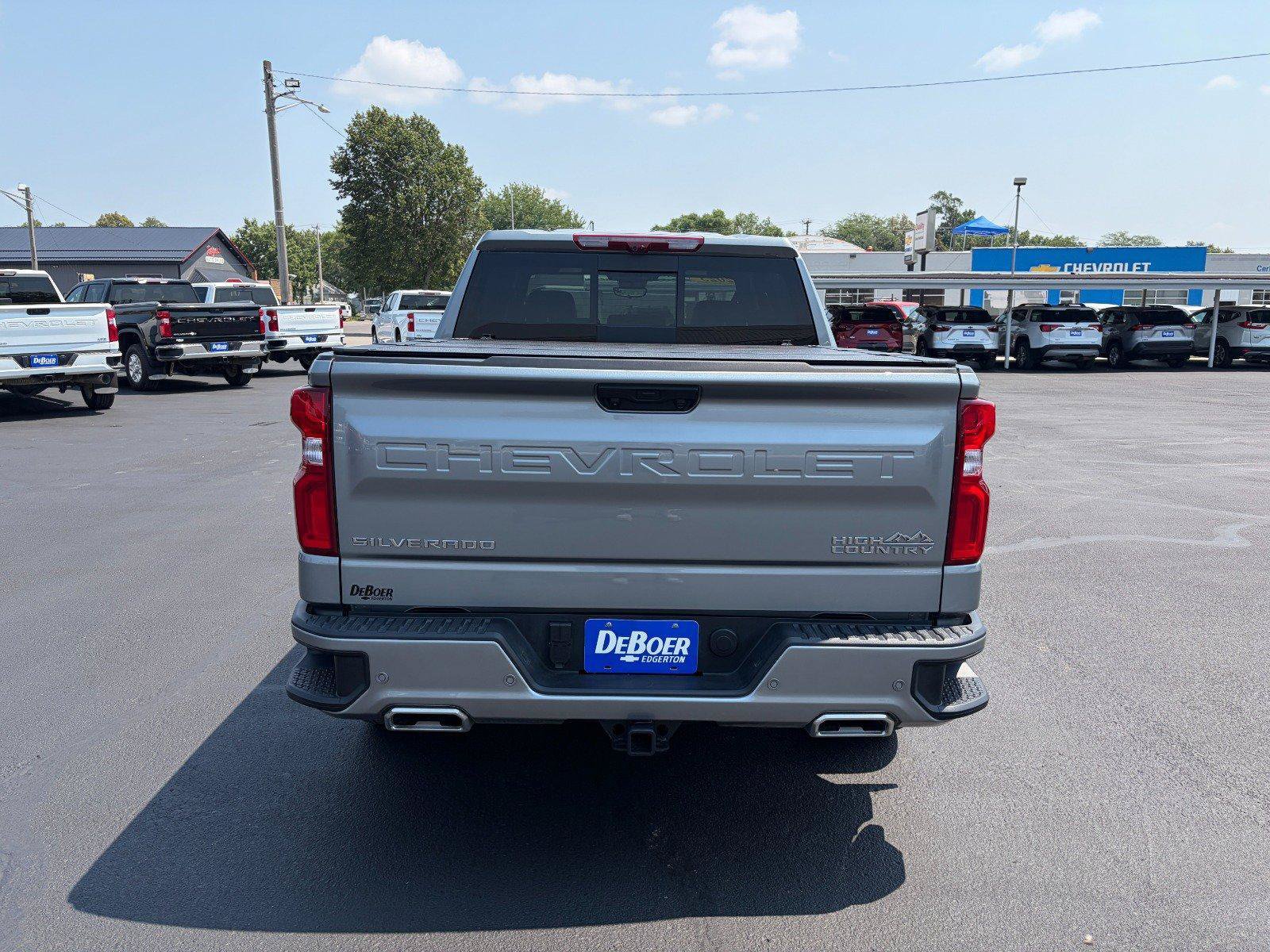 Used 2025 Chevrolet Silverado 1500 High Country w/ Technology Package AWD/4WD image 4
