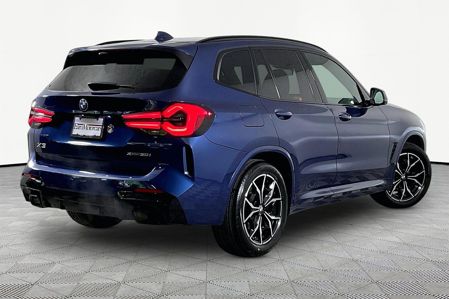 Certified 2024 BMW X3 xDrive30i w/ Premium Package AWD/4WD image 8