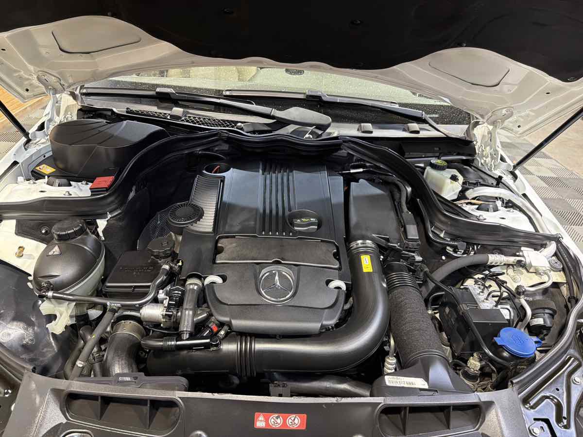 Used 2014 Mercedes-Benz C 250 Sedan w/ 18" AMG 7-Spoke Alloy Package image 26
