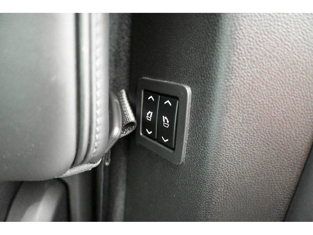 Certified 2023 Cadillac XT6 Sport w/ Platinum Package image 30