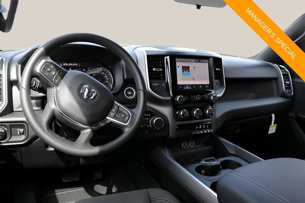 New 2026 RAM 1500 Express AWD/4WD image 13
