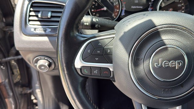 Used 2019 Jeep Compass Limited AWD/4WD image 16
