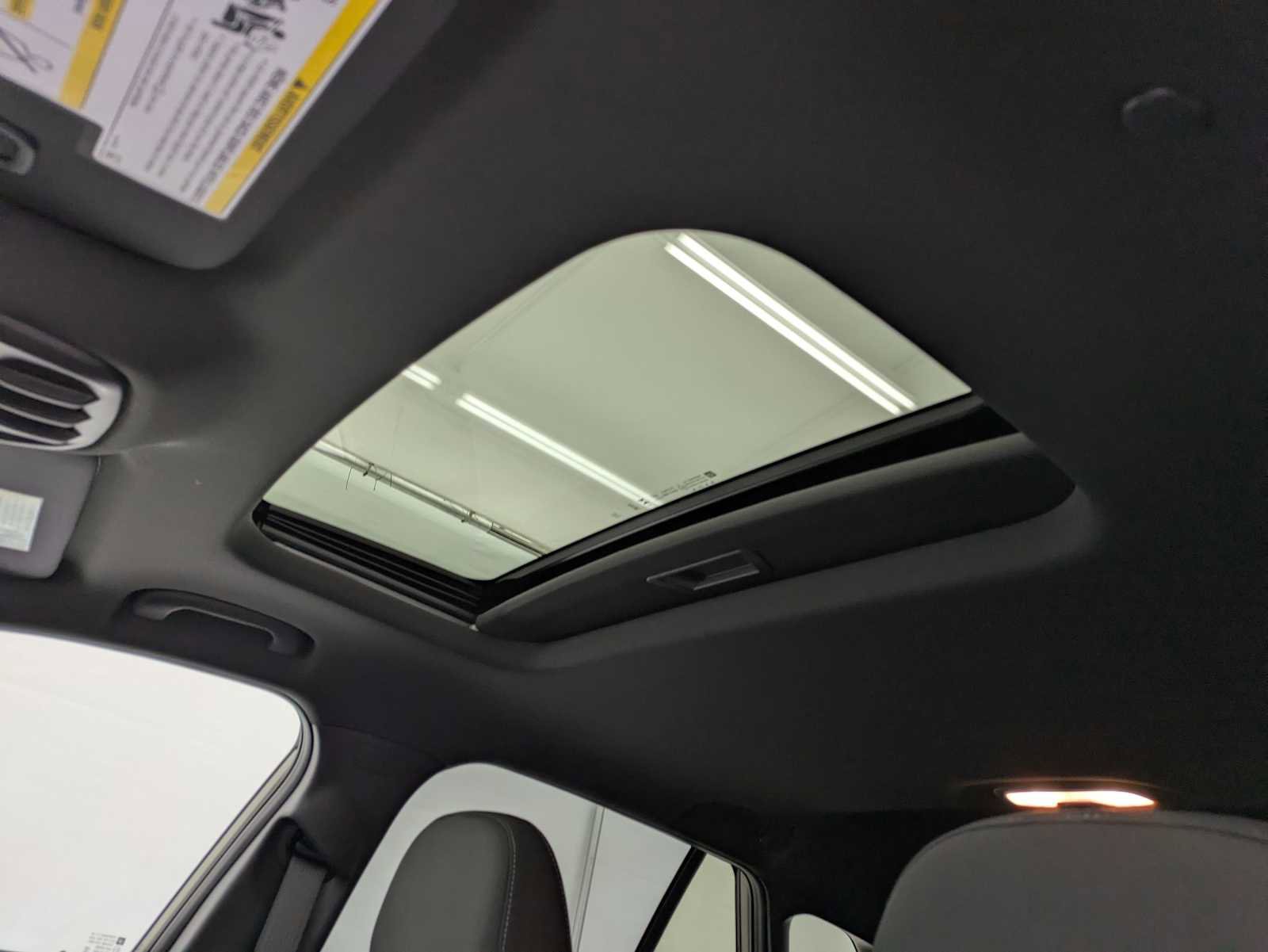 New 2026 Chevrolet Trax RS w/ Sunroof Package FWD image 20