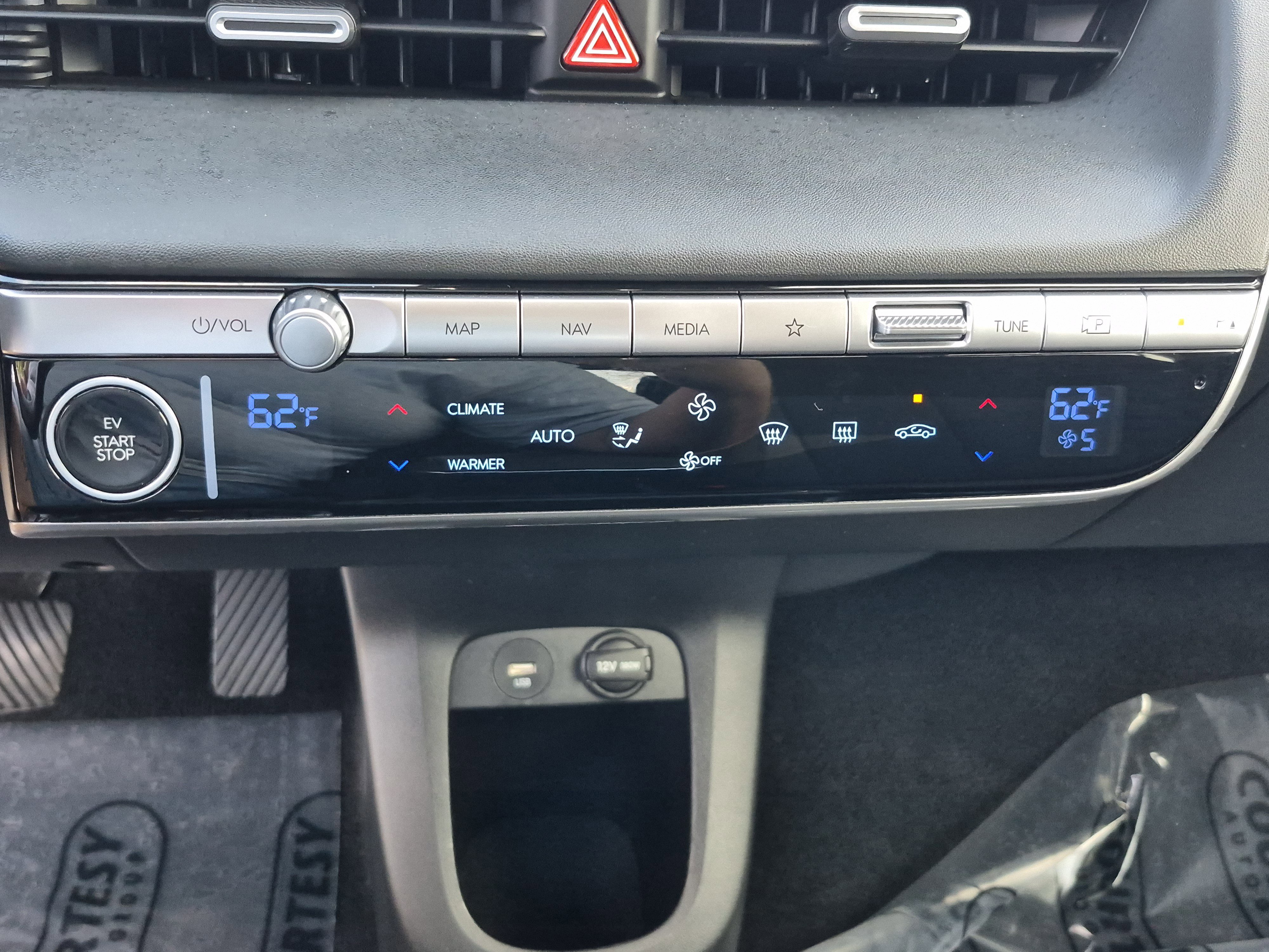 Certified 2024 Hyundai Ioniq 5 SEL RWD image 25