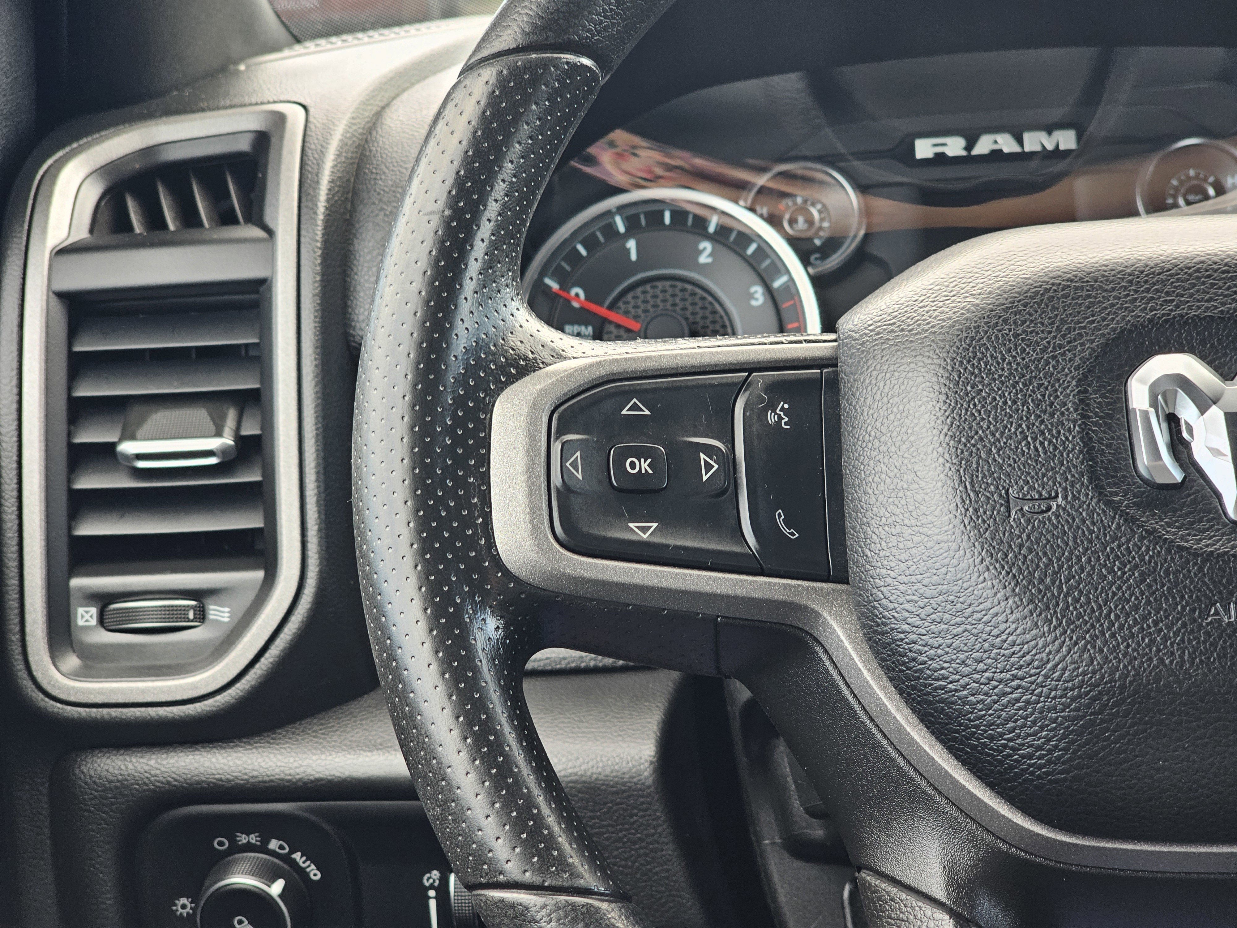 Used 2024 RAM 3500 Tradesman image 21