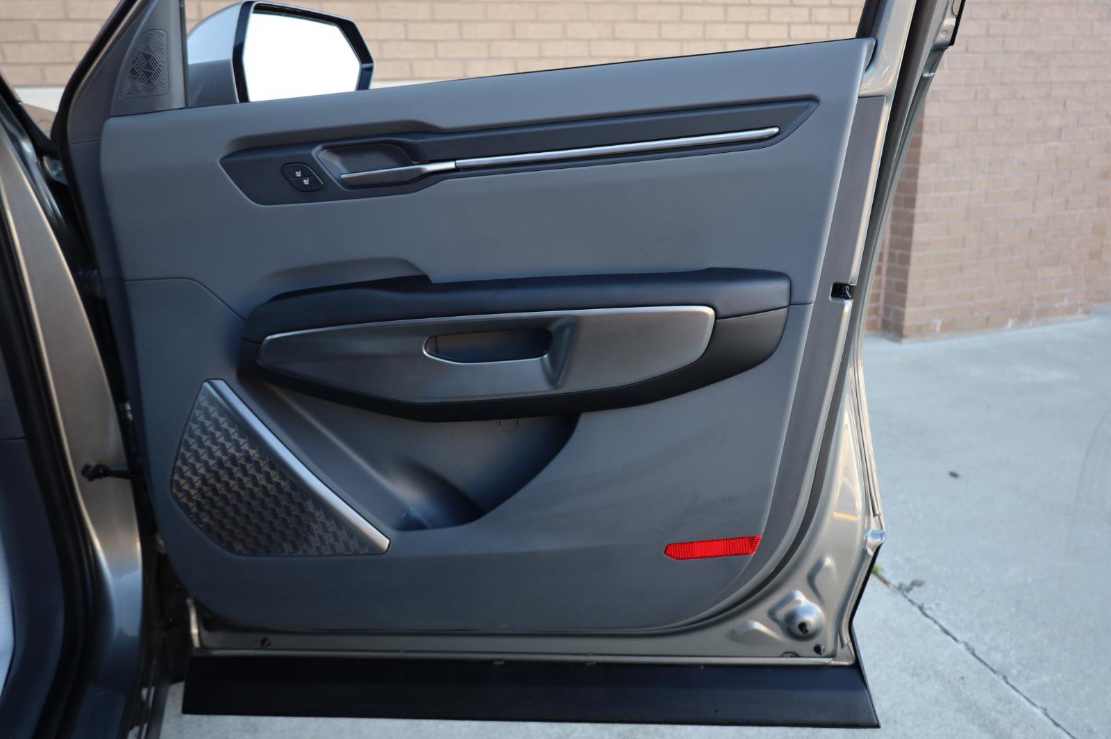 Used 2024 Kia EV9 Light Long Range RWD image 28