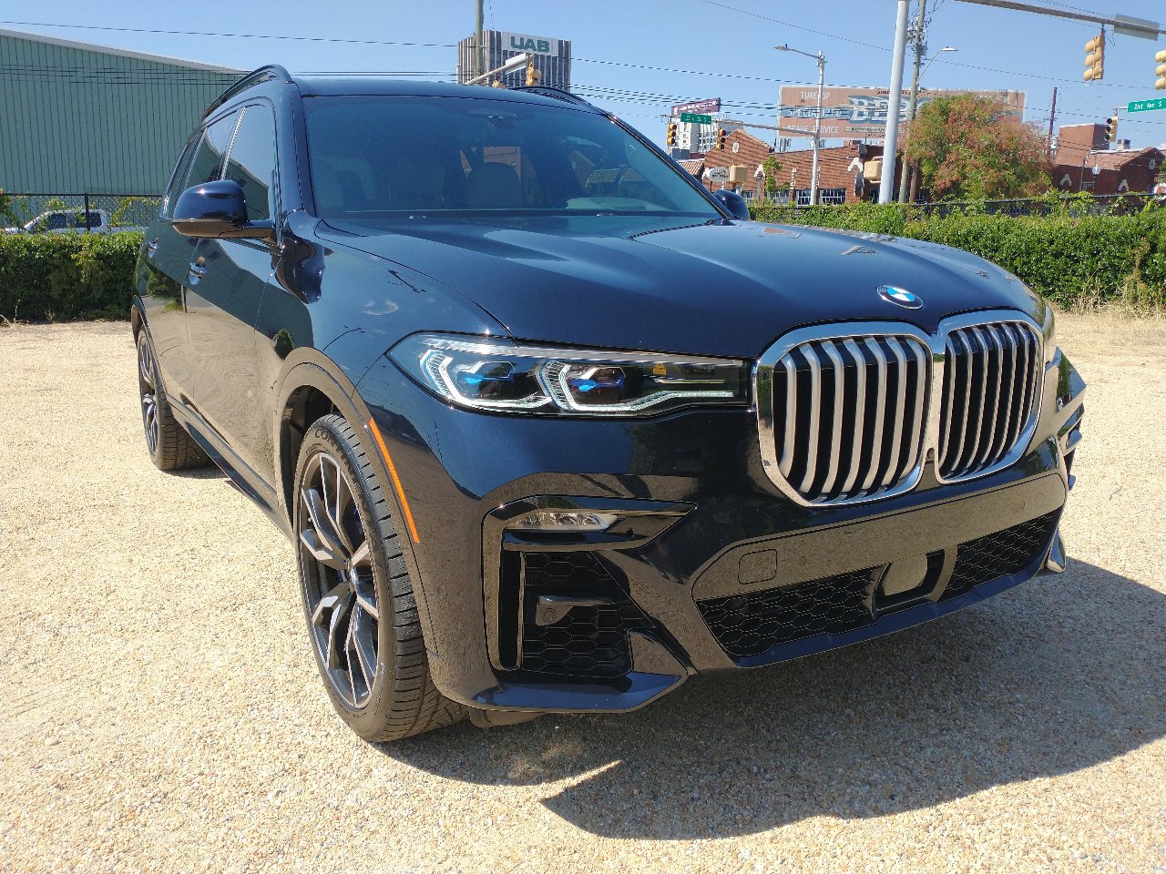 Used 2019 BMW X7 xDrive50i w/ Dynamic Handling Package image 29