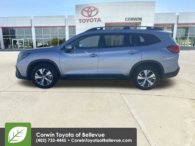 Used 2024 Subaru Ascent Premium w/ Convenience Package image 2