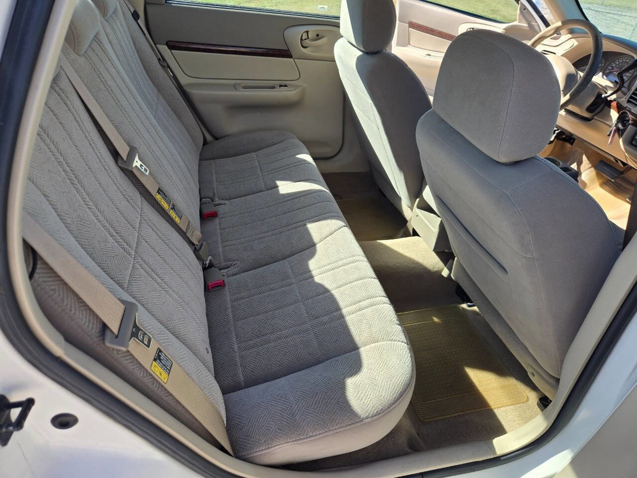 Used 2003 Chevrolet Impala w/ Preferred Equipment Group image 10